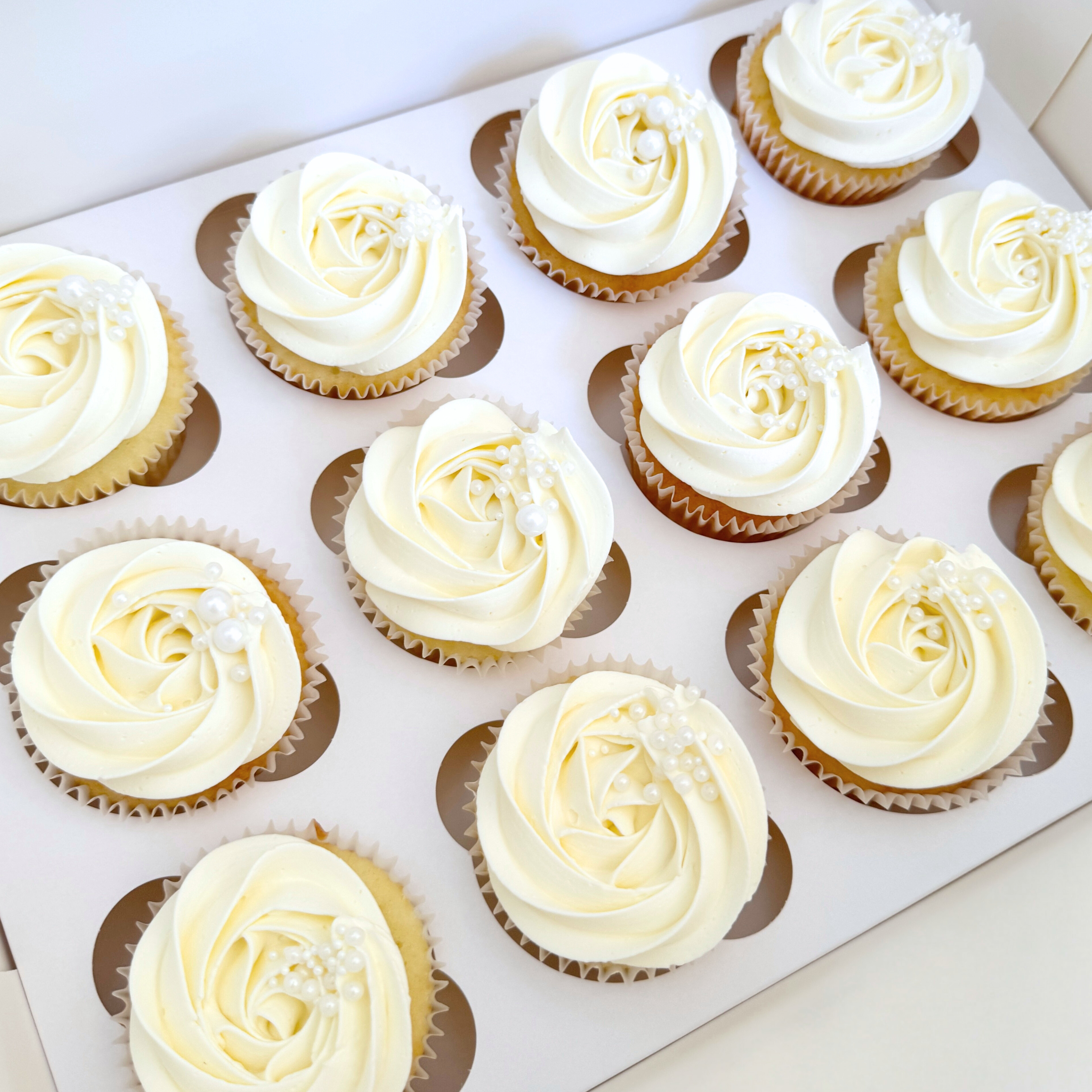 rosette cupcakes gift box